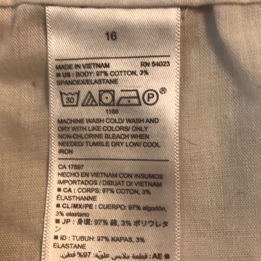 Old Navy Tan Stretchy Cotton Shorts Size 16 - Picture 7 of 7